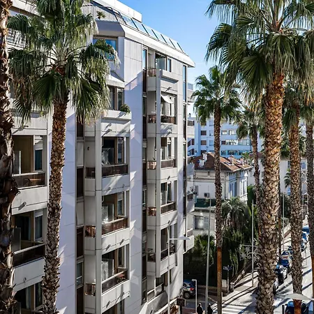 Gorgeous - Near - 2br 6p * Antibes